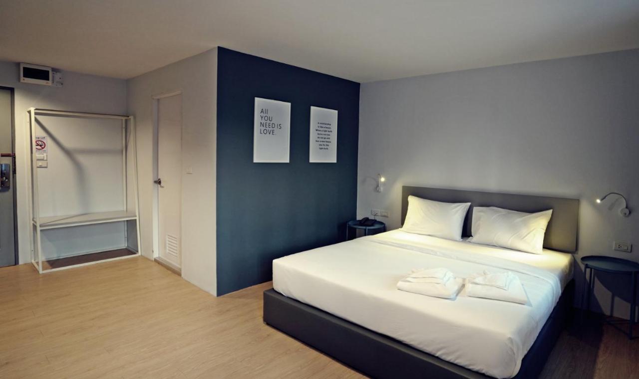 Manonta Budget Hotel Хатъяй Экстерьер фото