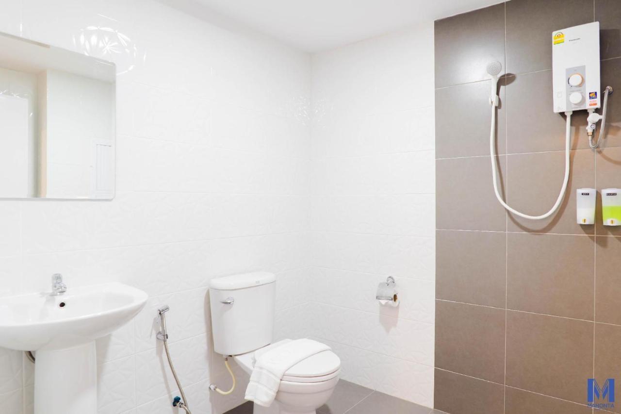 Manonta Budget Hotel Хатъяй Экстерьер фото